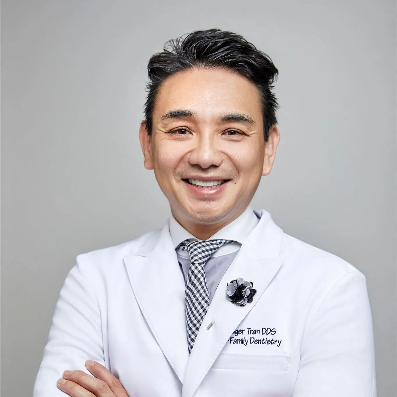 Dr. Roger Tran portrait